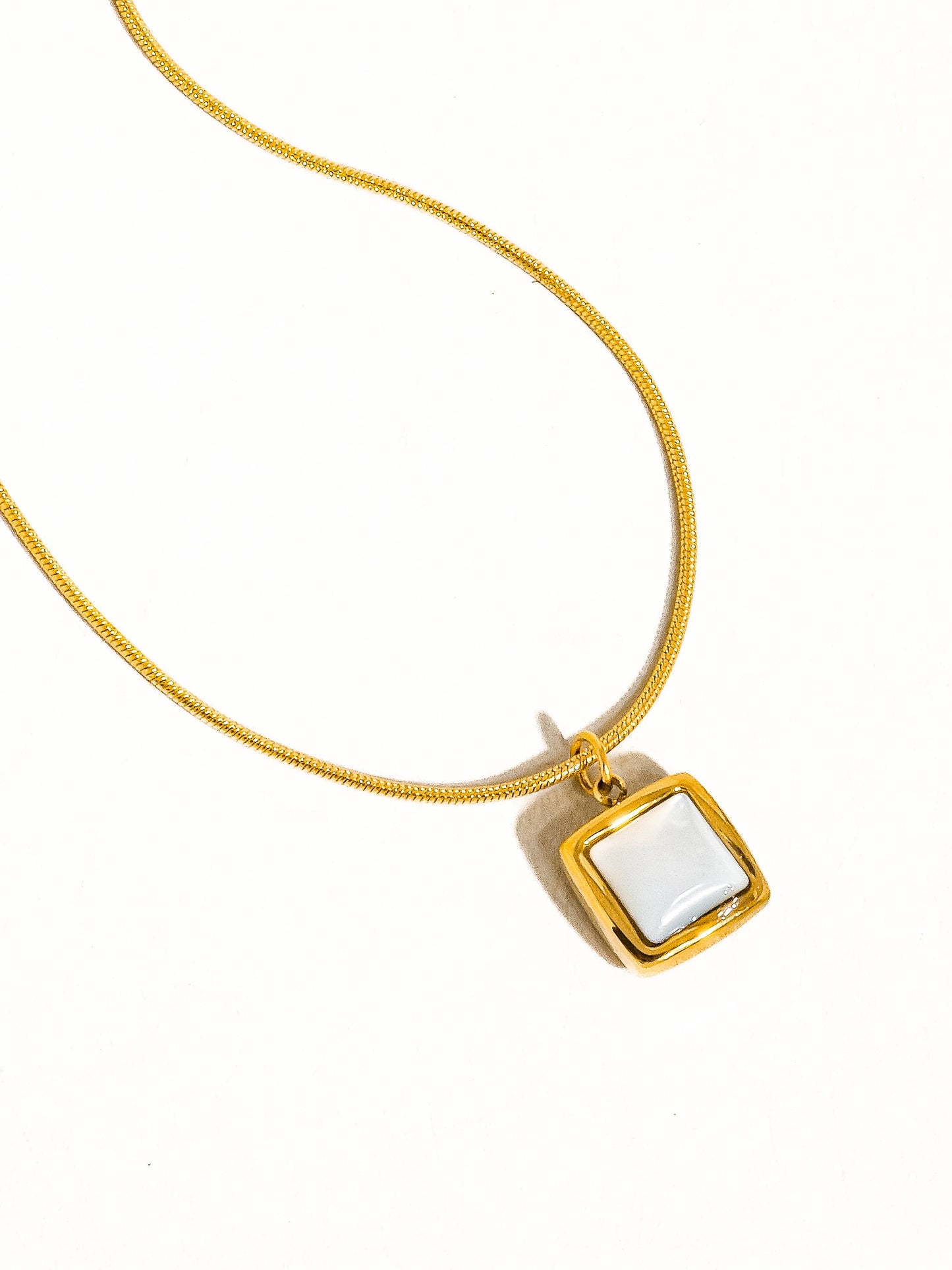 Berenice 18K Gold Non-Tarnish Square Shell Necklace: Yellow Gold