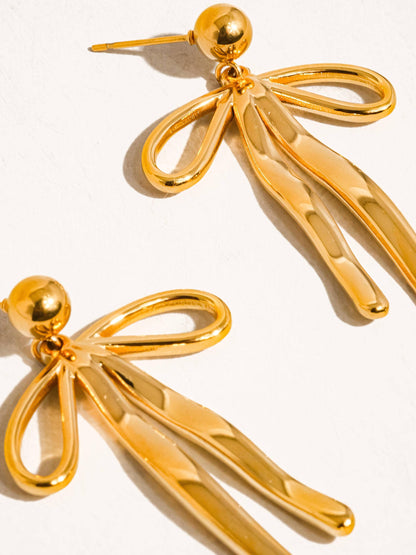 Oliver Bow Dangle Earring: Yellow Gold
