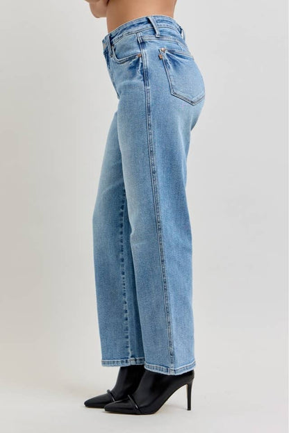 Judy Blue MR Petite Tummy Control Vintage Wash Straight