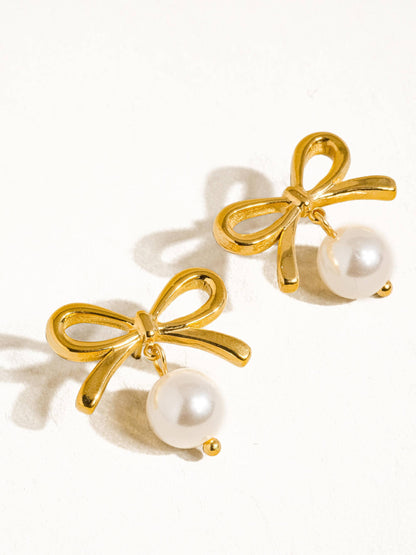 Aleah Bow Pearl Earring: Yellow Gold