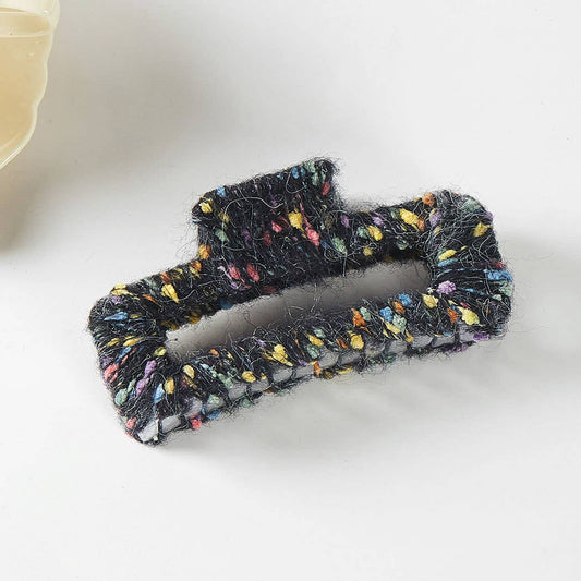 Cozy Threads Claw Clip