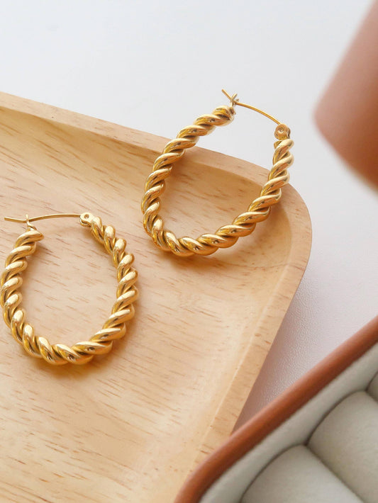 Brook Braided Hoop Earring: Yellow Gold