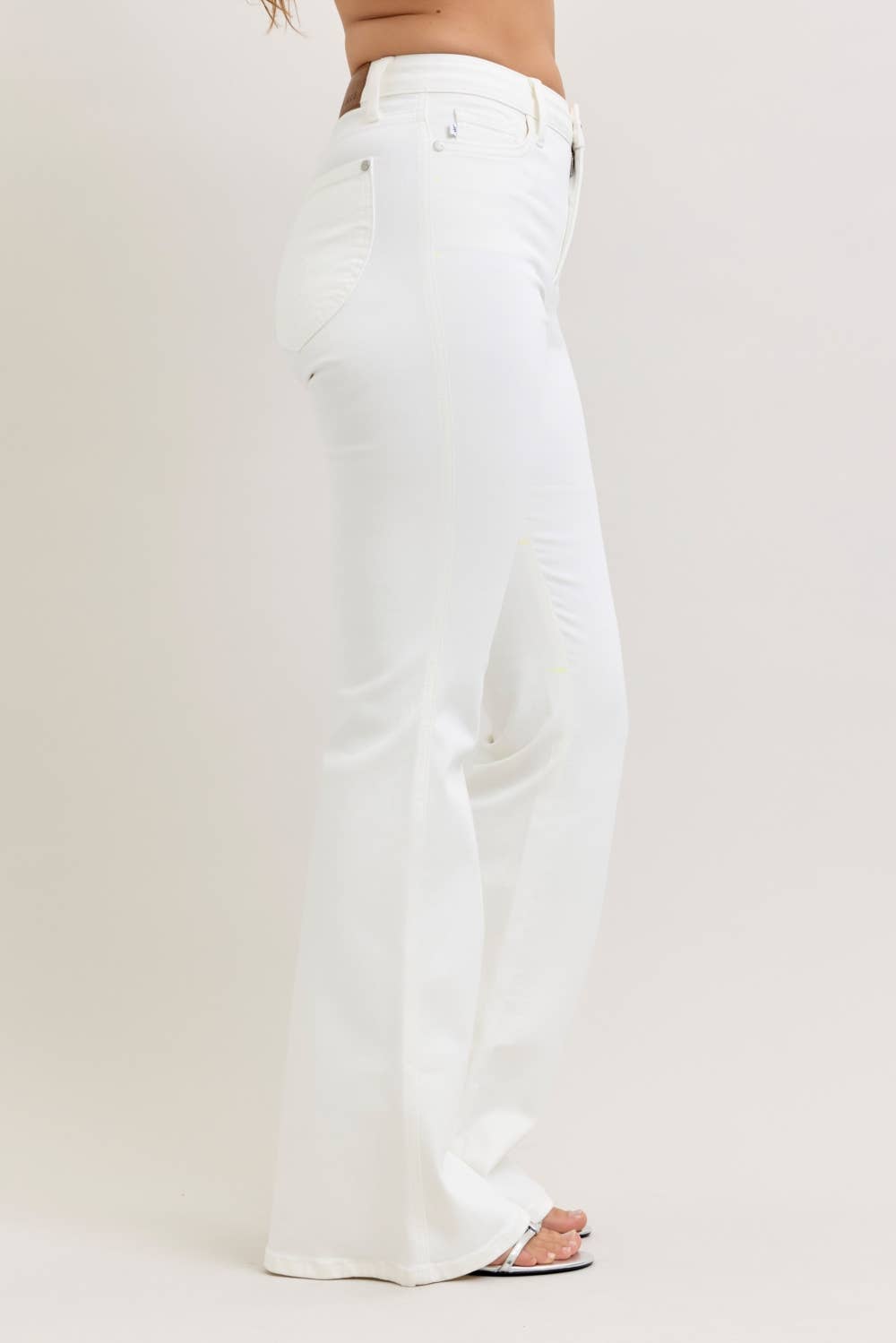 Judy Blue HW Tummy Control Flare: White