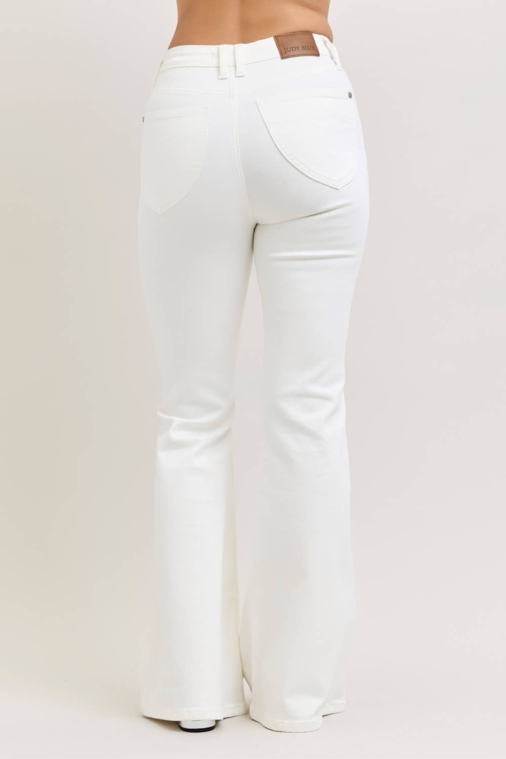 Judy Blue HW Tummy Control Flare: White