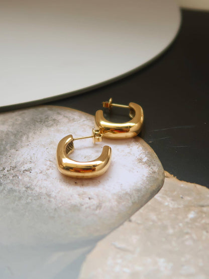 Demi Classic C Hoop Earring: Yellow Gold